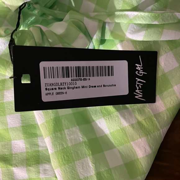 Nasty gal lime green gingham mini dress with matching scrunchie - Picture 3 of 3
